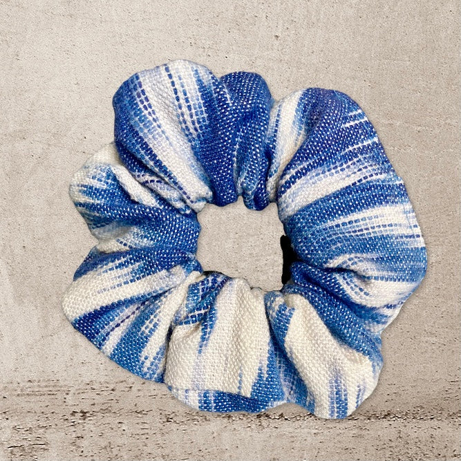 Haargummi Haarband Scrunchie mit Mallorca Ikat Muster blau